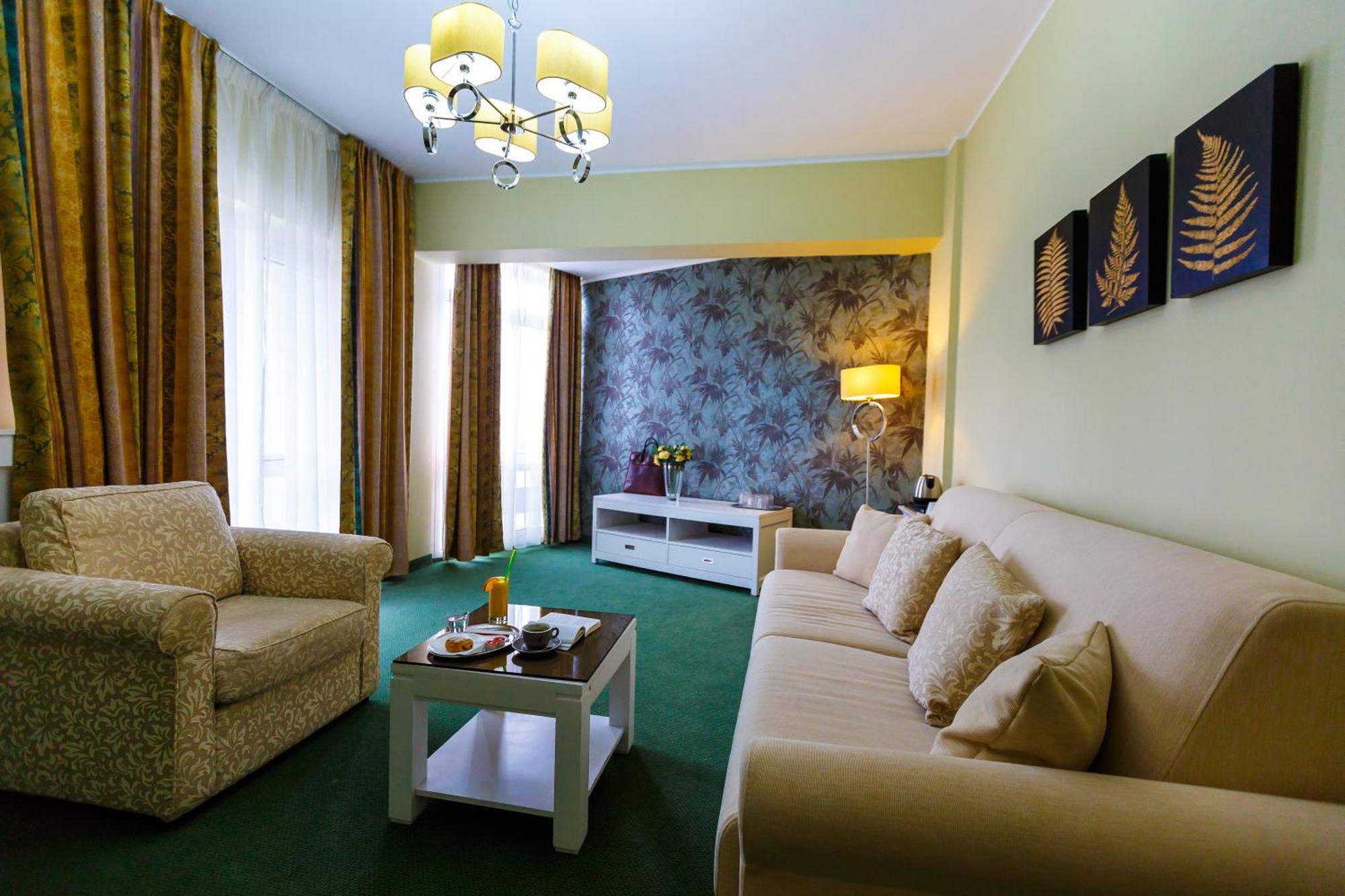 Mercure Centrum Hotel 4*